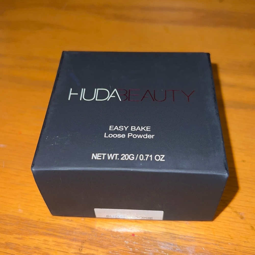 HUDABEAUTY EASY BAKE LOOSE POWDER
